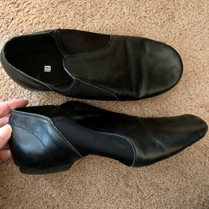 Dance shoes for theater